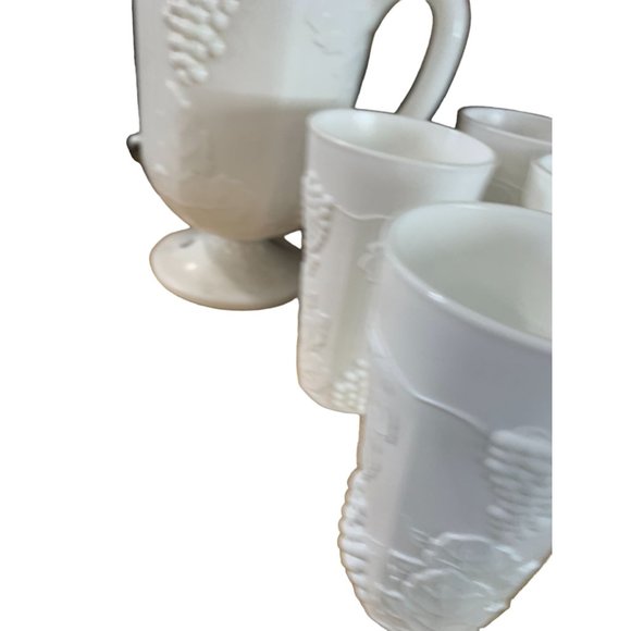 Heavy Duty White Glass Grapes 5 pc set Pitcher 4 Tumbler Glasses Colony Harvest - Picture 3 of 5